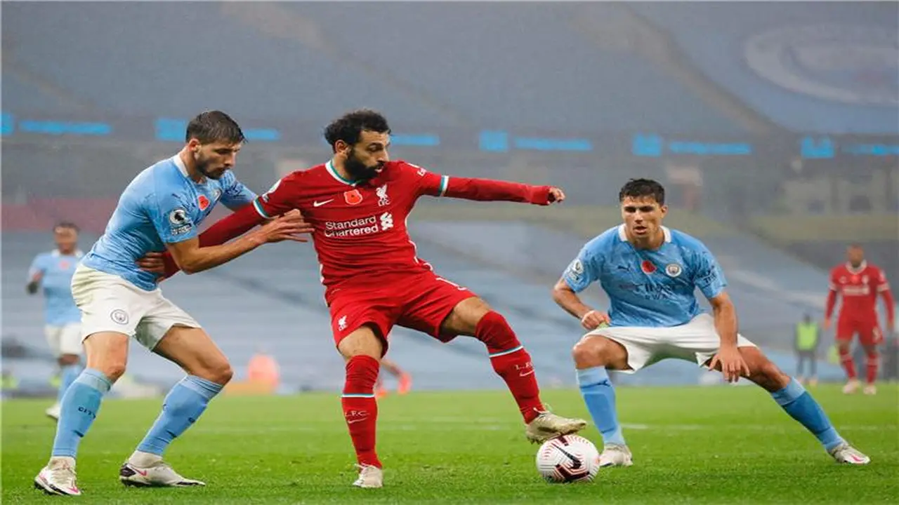 قمة الدوري الإنجليزي.. موعد مباراة ليفربول ومانشستر سيتي والقنوات الناقلة بالمعلقين